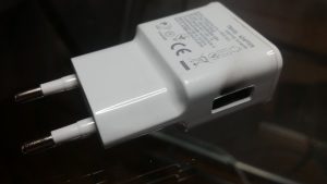 USB-Ladeadapter explodiert